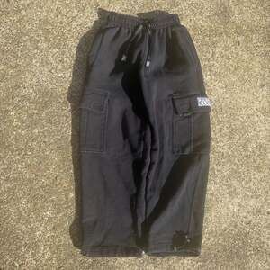 Pro Club Men's Heavyweight Fleece Cargo Baggy Relaxed Sweatpants - Black